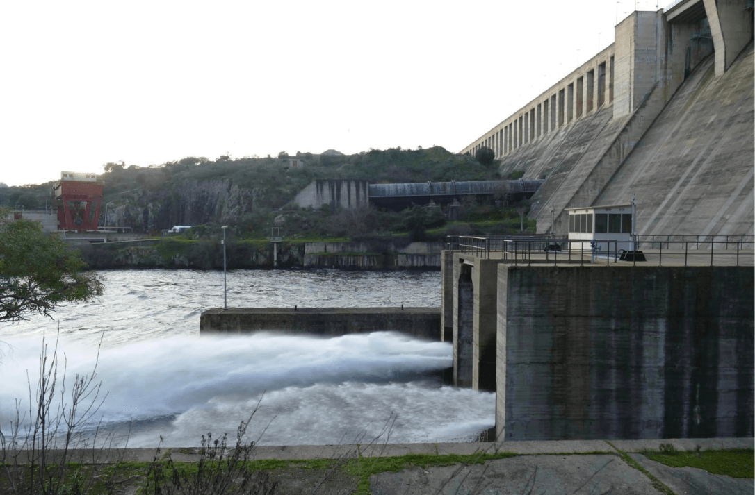 El embalse de Gabriel y Galán desembalsa más de 11 hectómetros cúbicos en menos de 24 horas