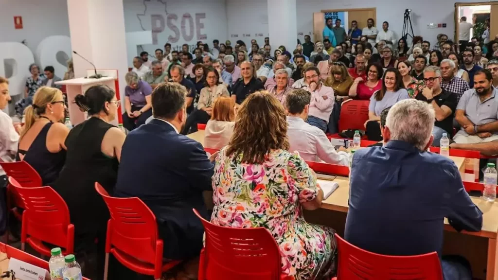 Vara pide al PP que se abstenga en el debate de investidura