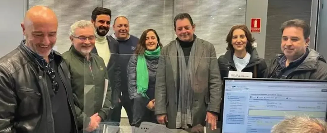 ¡Homologación Salarial Ya! Docentes Extremeños Exigen Equiparación Salarial Frente a la Asamblea